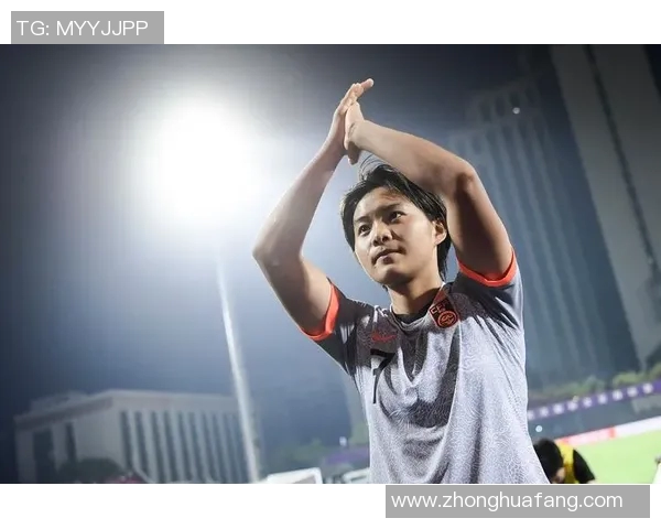 世界杯深夜发文，疑似回应转会传闻