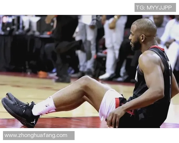 保罗与球队教练爆发激烈争执冲突升级或成赛季转折点